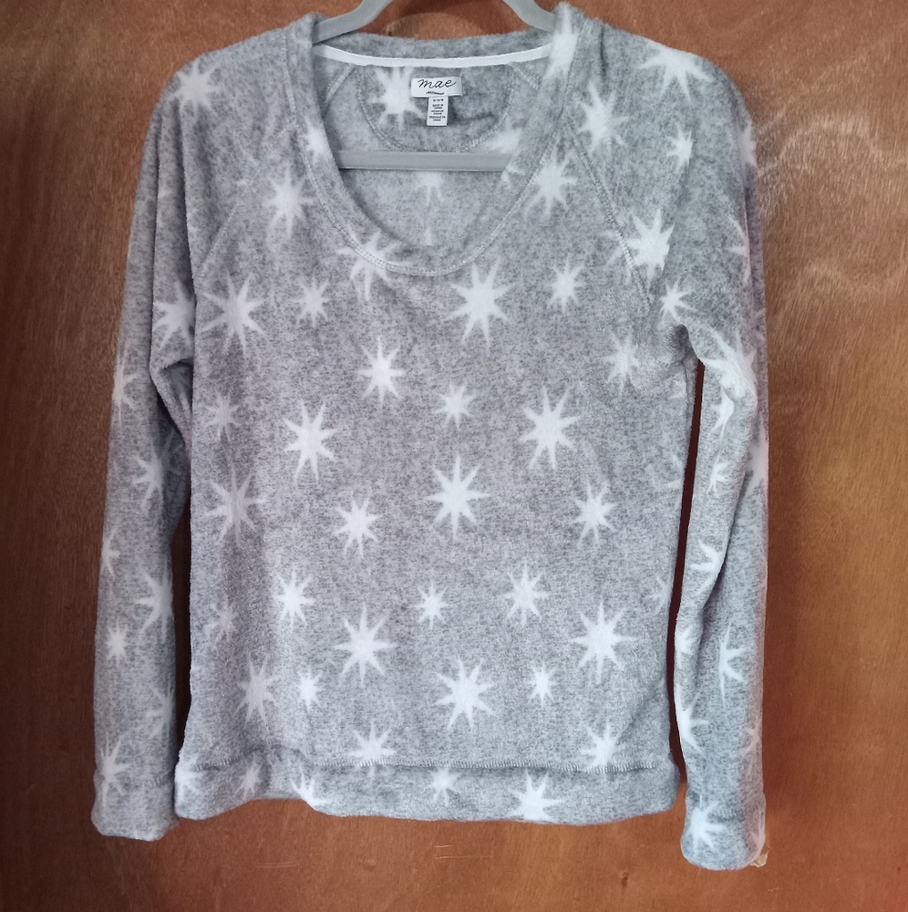 Mae woman's top